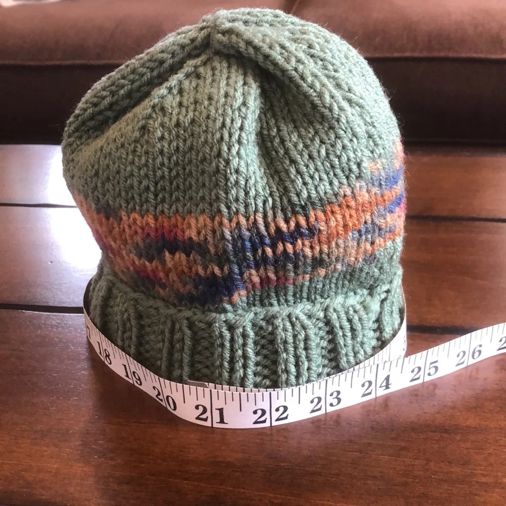 Girls Hand Knitted Hat and Scarf - Picture 4 of 6